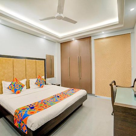 ניו דלהי Fabhotel Exotica Greenpark מראה חיצוני תמונה