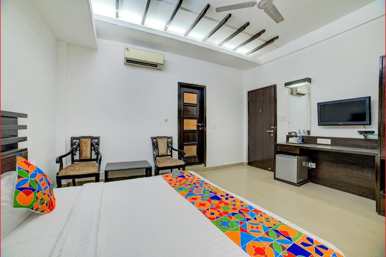 ניו דלהי Fabhotel Exotica Greenpark מראה חיצוני תמונה