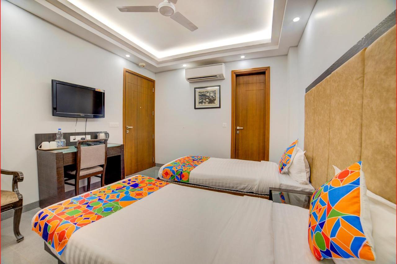 ניו דלהי Fabhotel Exotica Greenpark מראה חיצוני תמונה