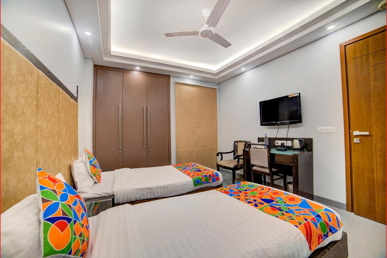 ניו דלהי Fabhotel Exotica Greenpark מראה חיצוני תמונה