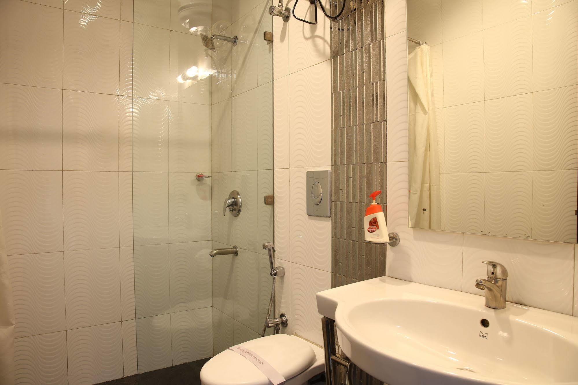 ניו דלהי Fabhotel Exotica Greenpark מראה חיצוני תמונה